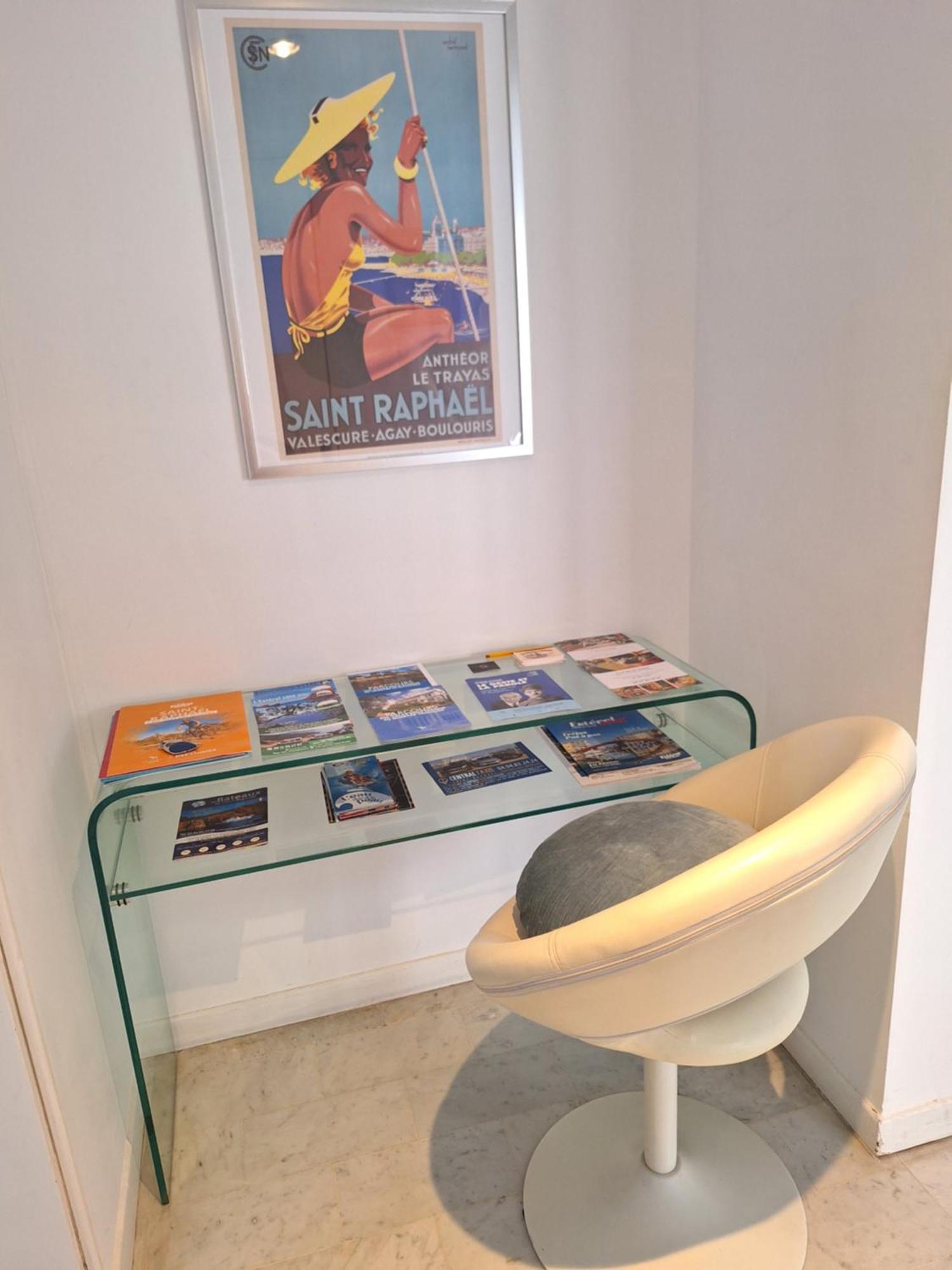 Appartement T3 Plein Centre Saint-Raphaël Eksteriør bilde